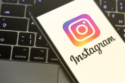 Instagram: finalmente arrivano i DM Web